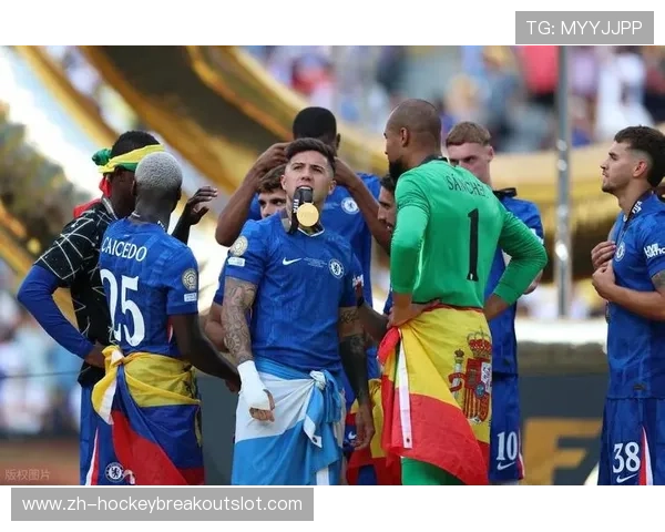 都灵门将扑出关键点球，主场零封保住平局